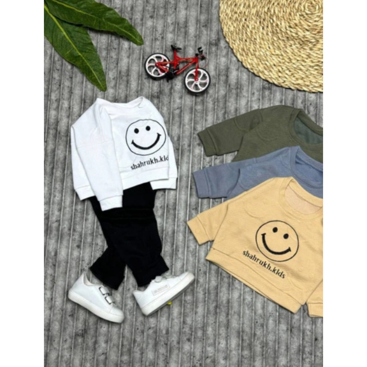 بلوز شلوار بیسکویتی پسرانه طرح لبخند در رنگبندی متنوع